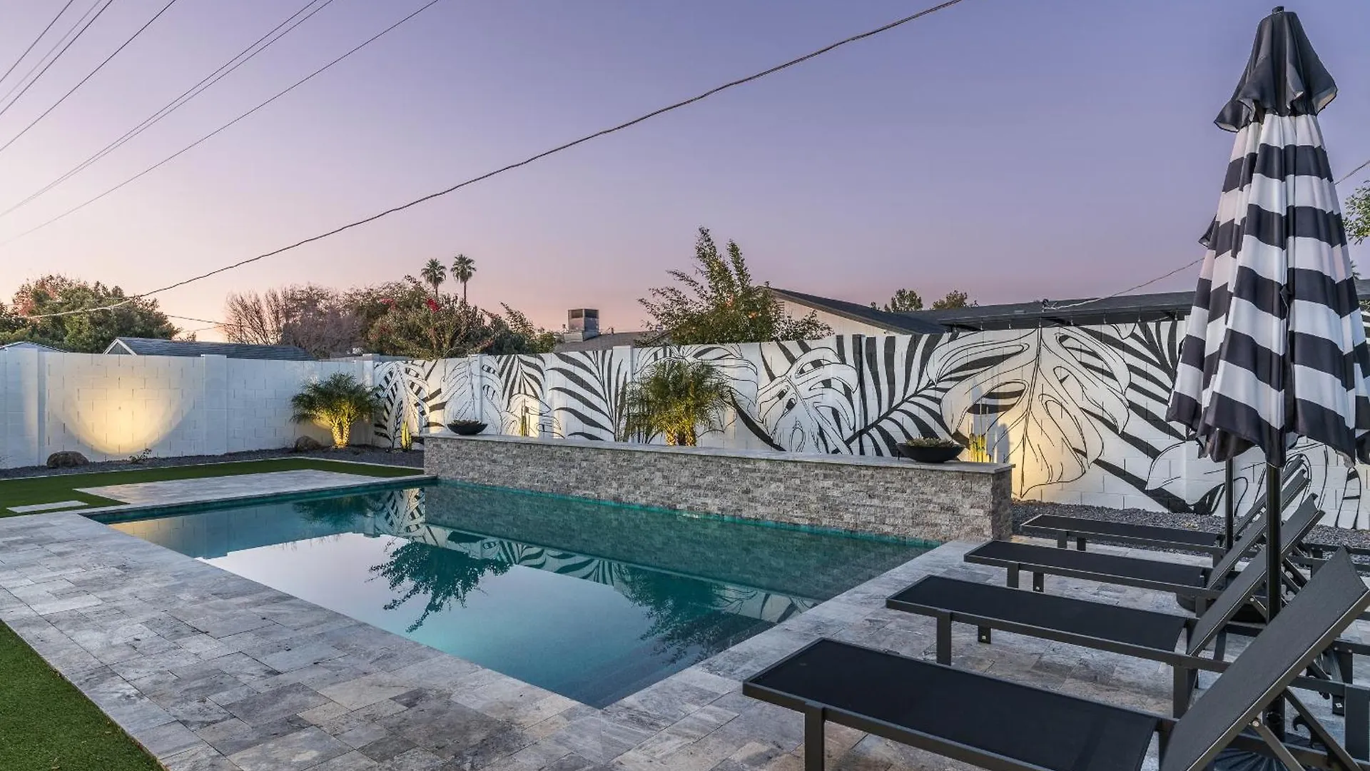 Semesterbostad Old Town Gem By Porter Dog-Friendly Home Wheated Pool And Arcade Games Scottsdale USA