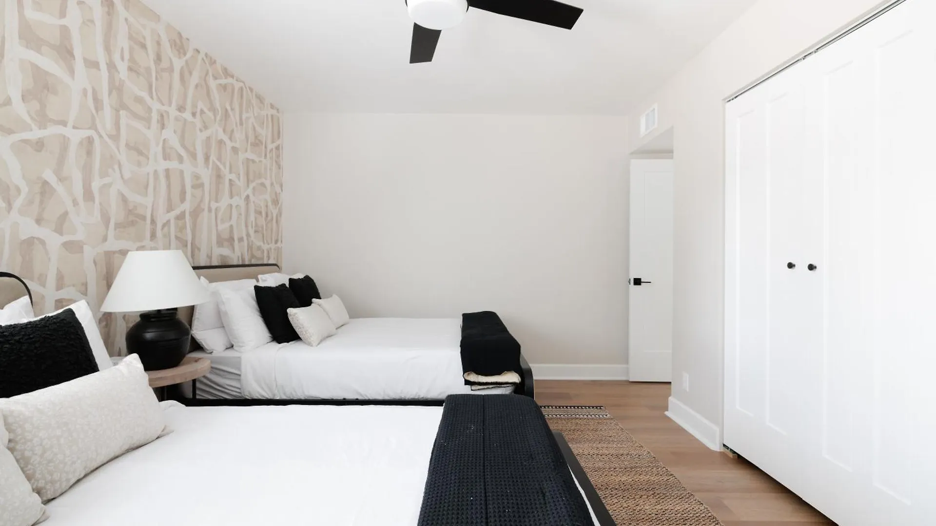 Old Town Gem By Porter Dog-Friendly Home Wheated Pool And Arcade Games Scottsdale Semesterbostad